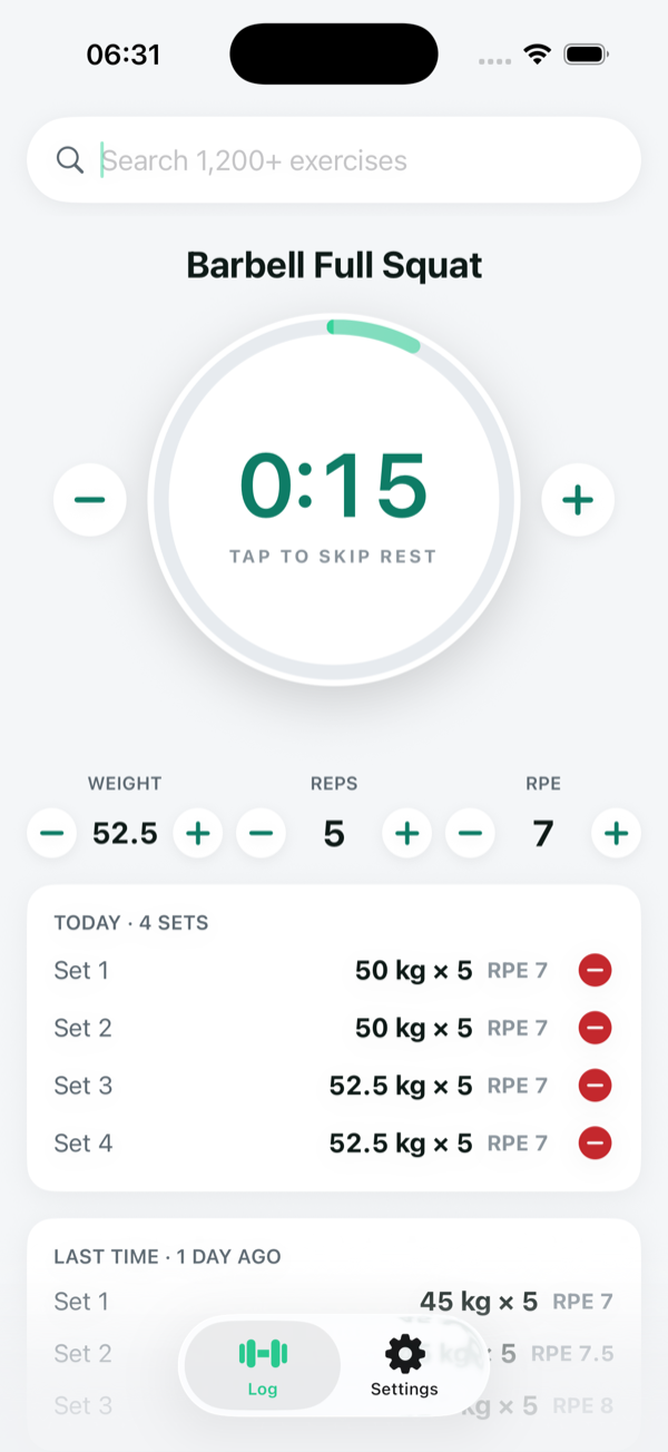 The LastLift gym log screen showing last session's set and the one-tap log button